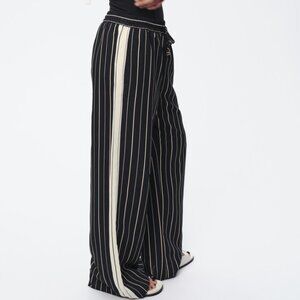 ZARA SIDE STRIPE DRAWSTRING WIDE LEG PANTS Dark Blue Cream Size Medium